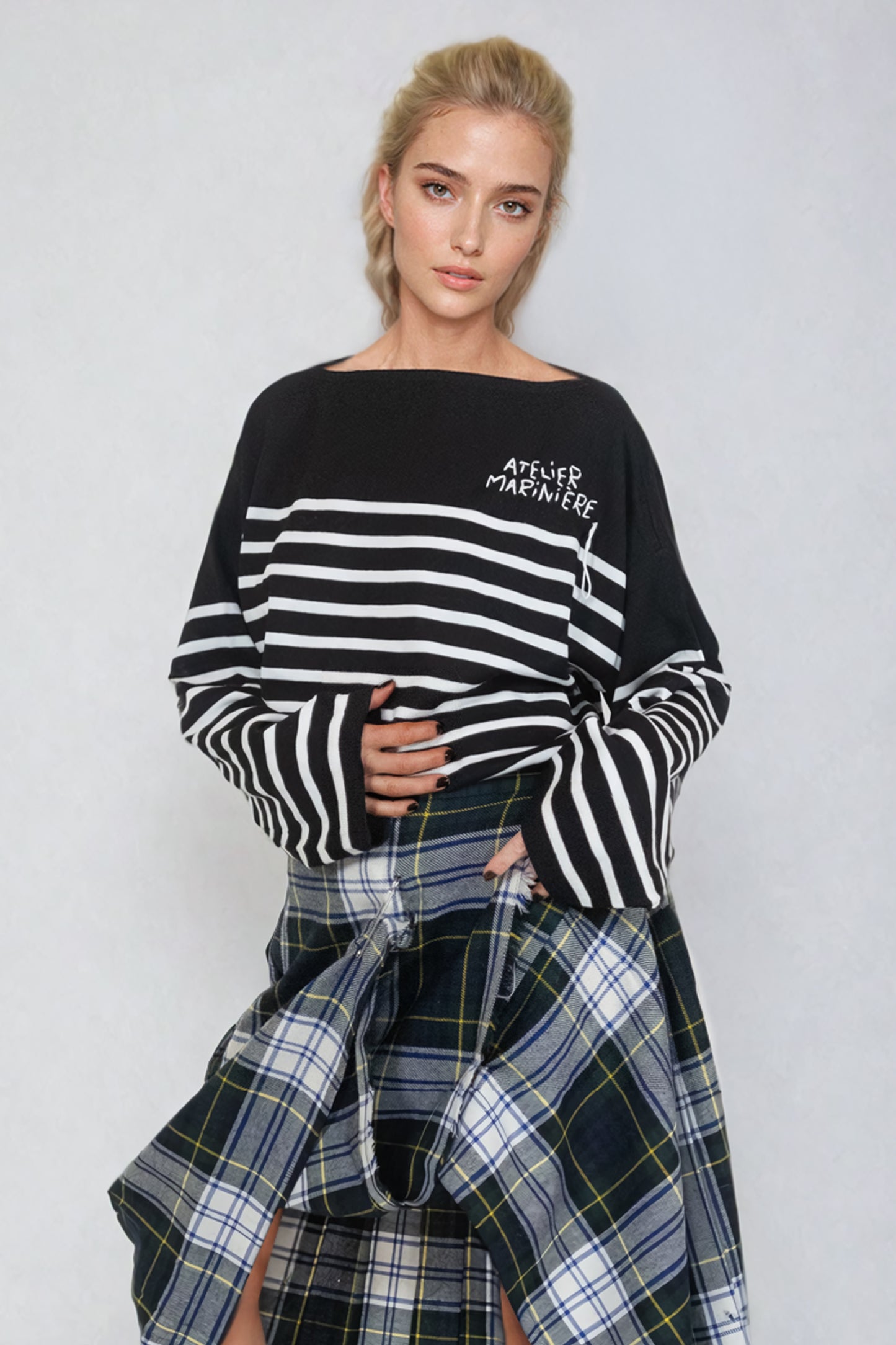 Women's Striped Breton Shirt - 100% Merino Wool - Boat Neck - Black / White Stripes
